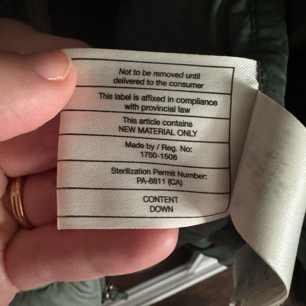 Patagonia Women’s Down Sweater - Picture 7 of 7